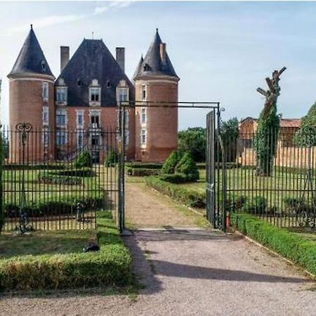 Maison A Saint Elix Le Chateau Экстерьер фото
